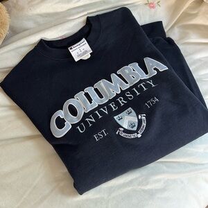 perfect condition Columbia sweatshirt!